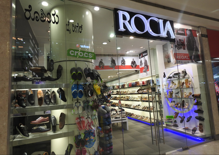 crocs in mantri mall